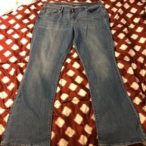 Old Navy Curvy Bootcut Jeans 16 Regular